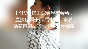 《换妻探花》单男约操小夫妻3P，过来先吃点东西再开操，透视装双屌一起舔，前后夹击爆操