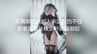 老婆今天性欲不强，玩会逼。一会自己打飞机。