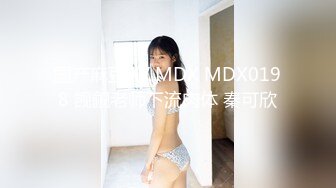 【新片速遞】  漂亮大奶少妇上位骑乘 美不美 有没有想被她骑 这种丰满身材看看都硬 鲍鱼肥美