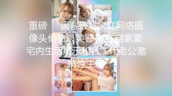 漂亮美眉后入啪啪 屁屁抬高一点 这美眉身材真不错 健康的肤色 漂亮的五官 大大的奶子 无毛鲍鱼